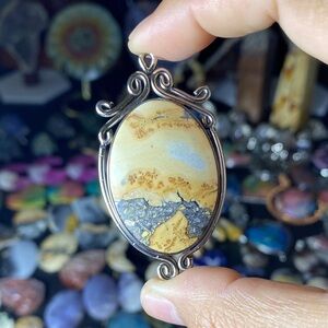 Maligano jasper pendant